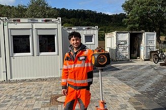 Shokrullah, Auszubildender im Gleisbau