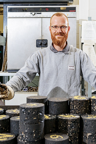 Снимка от Ан Килмър, стажант оператор на строително оборудване