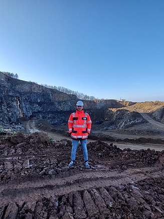 Colleague in quarry