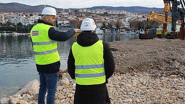 Daniel razgovara s novinarom portala bauštela.hr