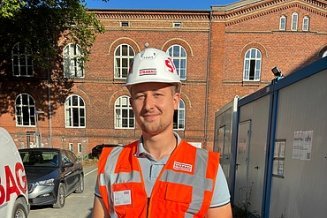 Michel, Bauleiter beim Bremerhaven