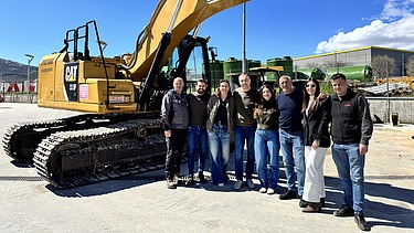 Željko sa svojim timom