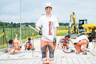 Stagiaires en photo de groupe à Bebra