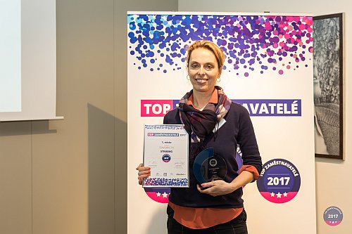 Recording of two employees at a meeting