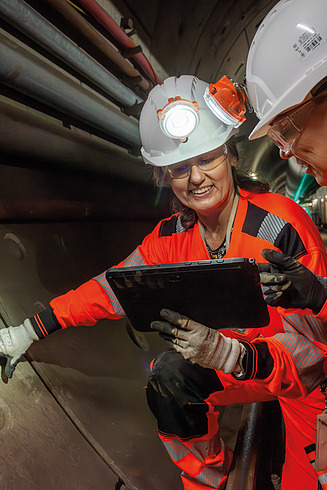 Man sitting at a desk in the office