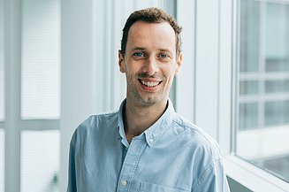 Nik