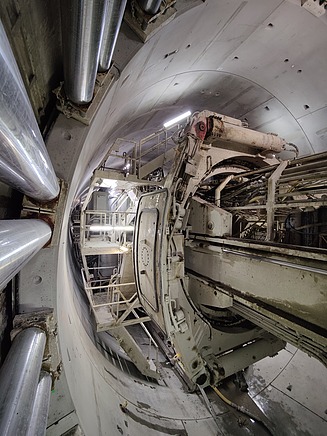 Die Tunnelbohrmaschine im Einsatz. Die Tunnelbohrmaschine im Einsatz.